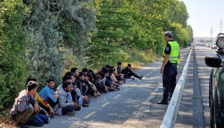 Уточнява се и точната им бройка, но по първоначални данни са поне 50