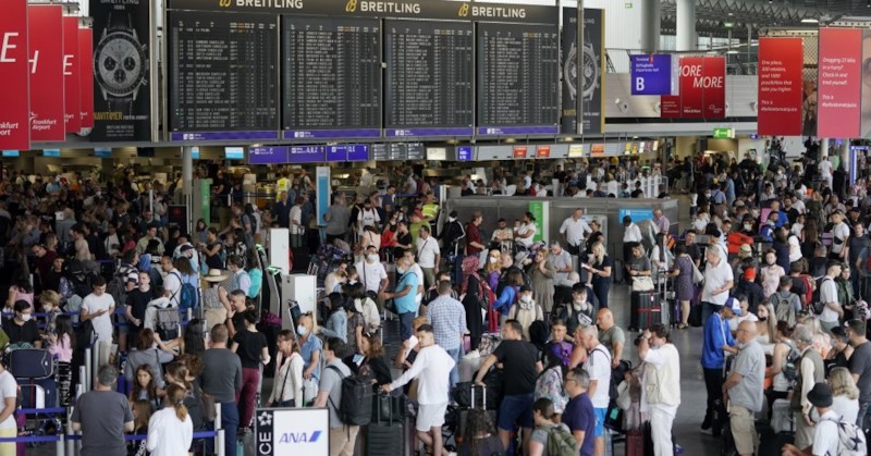 Ситуацията вече не е толкова драматична, но коронавирусът все още