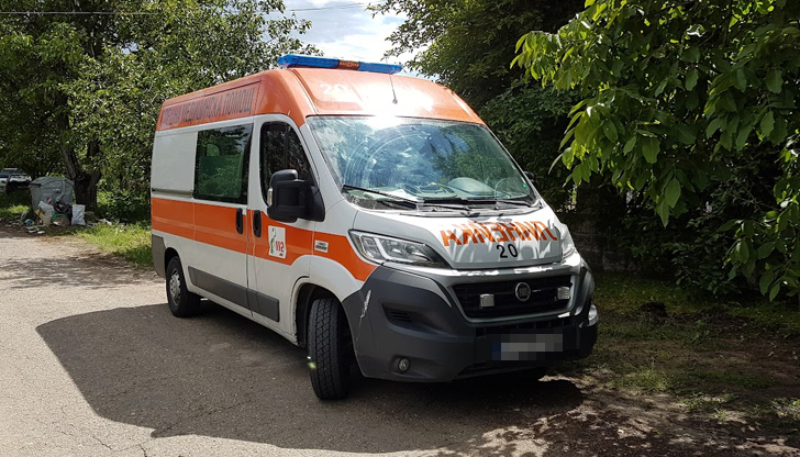 По дланите на загиналите са намерени видими следи от токов