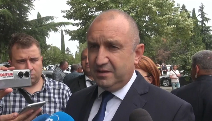 Президентът Румен Радев дойде в БургасДнес в област Бургас е ден