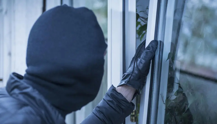 В Първо РУ разследват сигнал за взломна кражба от жилище