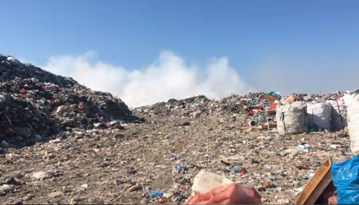 Сметището на Кърджали край село Вишеград се подпали към 04:30