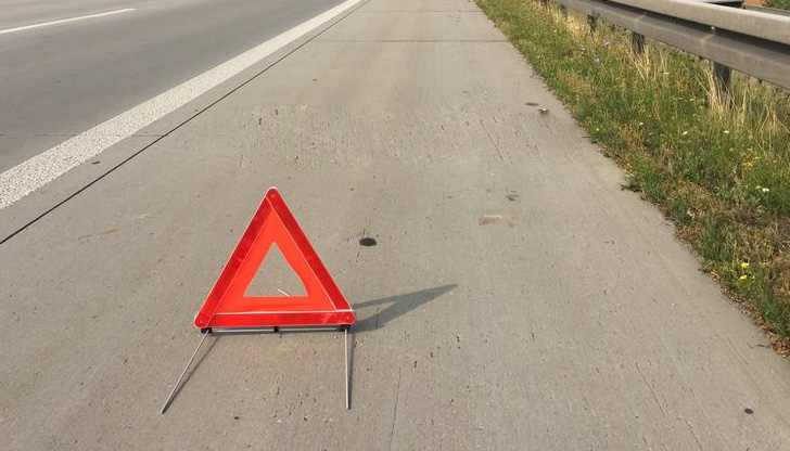 Две катастрофи на магистрала Тракия край Стара Загора затрудняват движението