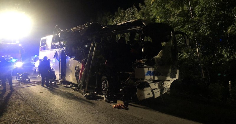 Спирането в крайпътни отбивки, трябва да се случва, само ако