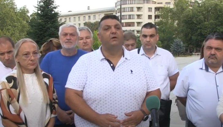 Летище Русе да се превърне в паркинг за тировете!?Оставката на председателя