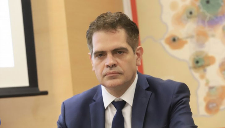 Проблемите за решаване са доста съществени и сериозни, заяви бившият