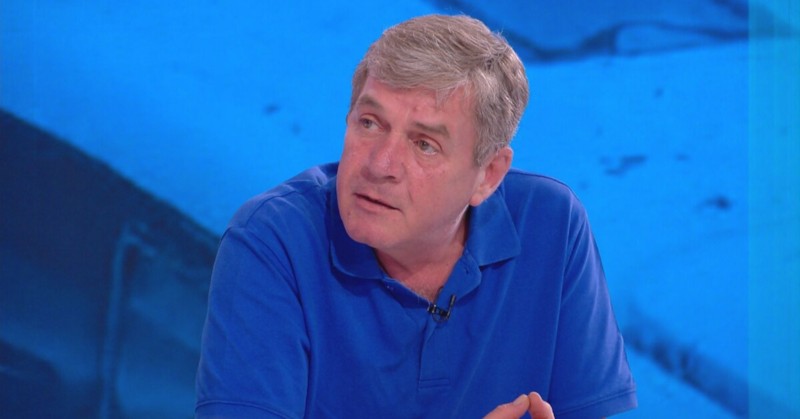 МВР трябва да намери полицаите, които съдействат на мигрантите, коментира