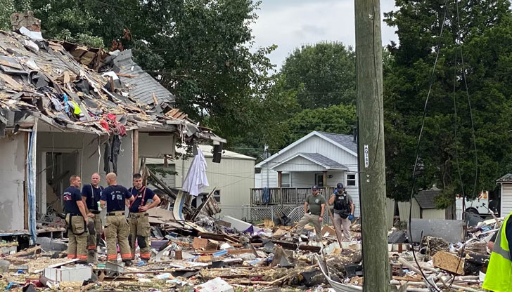 Няма информация за причините за взриваНай-малко трима души бяха убити