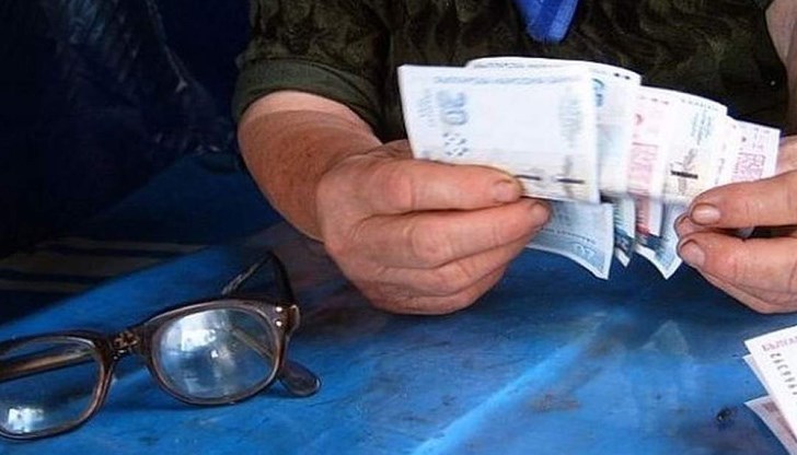 Разходите са с 562,1 млн. лв. повече в сравнение със