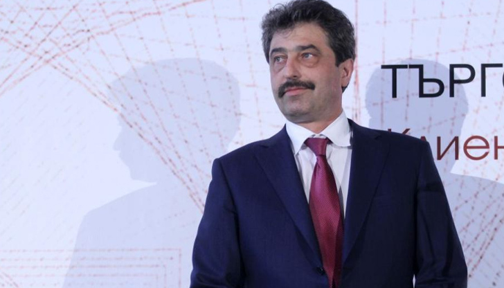 Подсъдимият Цветан Василев вече не се издирва от ИнтерполИнформацията потвърди