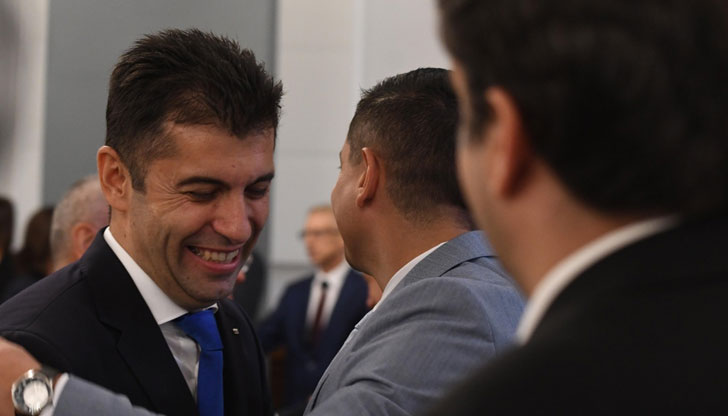 В последния момент е одобрено решение за преструктуриране на 17