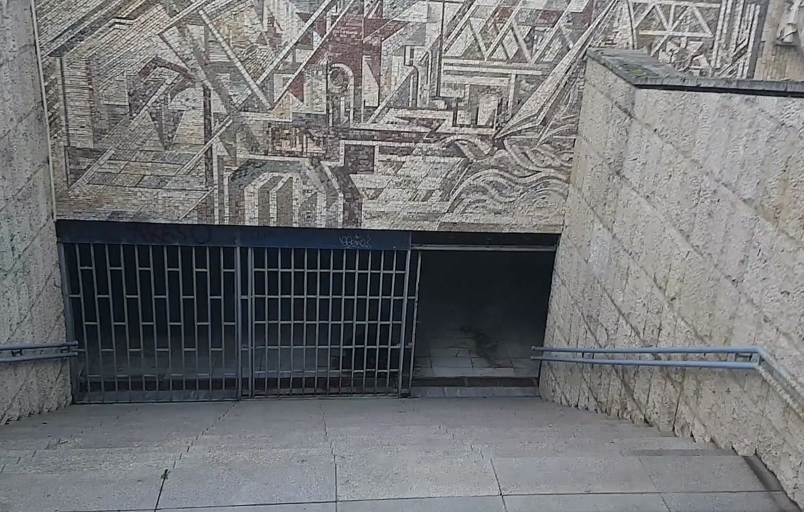 Започна ремонтът на част от подлезите в града, определени за