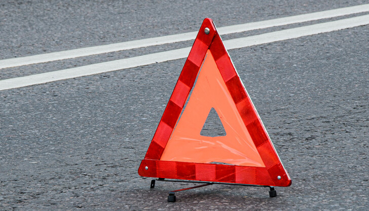 67-годишен шофьор загина при тежка катастрофа край Долни Дъбник, съобщиха