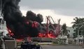 Гръмотевица предизвика пожар в петролна рафинерия