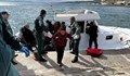 Заловиха 38 бедстващи мигранти в лодка край Каварна
