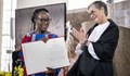 Осъдиха писателка на 6 месеца затвор в Зимбабве