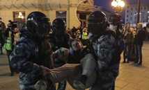 Задържаните на протестите срещу мобилизацията в Русия достигнаха 1 200