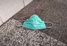 Касиерът е помолил мъжа да спазва правилата и да носи