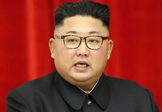 Плакатите подчертават необходимостта въоръжените сили на републиката да станат по мощни Северна