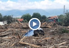 На десетия ден след потопа в Карловско в неделя багерите