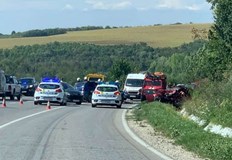 Сред най честите причини за катастрофа са несъобразената скорост отнемането на