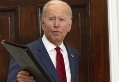 Президентът на САЩ отправи предупреждение към своя руски колега Владимир