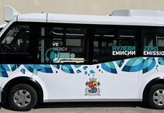 Вече са факт първите от малките електрически автобуси за довеждащ