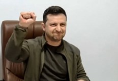 Бившият комедиен актьор заема първото място в женската класация за