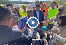 Министърът инспектира автомагистрала Хемус Регионалният министър Иван Шишков инспектира Лот 3