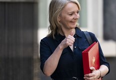 Великобритания има нов премиерЛиз Тръс ще се срещне с Кралица Елизабет