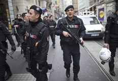 Извършени са обиски в стотици обектиПри едновременни операции на турските