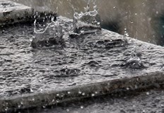 След Централна мощни бури връхлитат и Източна БългарияСилният порой в