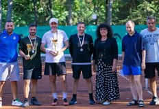 В неделния ден на кортовете в Парка на младежта премериха