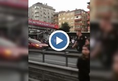 Два от метробусите са се ударили99 души са ранени при