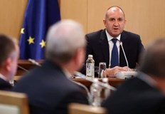 2 октомври няма да реши партийния ступор затова изход трябва