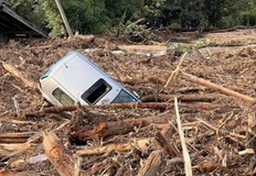 Първите фургони в наводнените карловски села ще пристигнат след изборитеДържавата