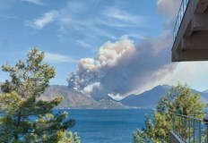 Пламъците се разпространяват бързо под въздействието на вятъраГолям горски пожар