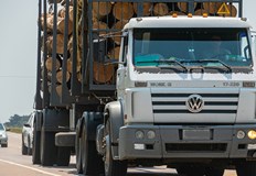 Това предвижда подписаното днес тристранно споразумениеКметовете на населени места в