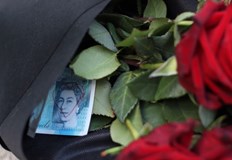 Британското посолство в София отвори съболезнователна книга за кралица Елизабет