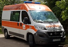 Пострадал е възрастен мъж който излязъл на главния път със самоходната