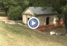 Реставрационните дейности по гробницата на Захари Стоянов в Парка на