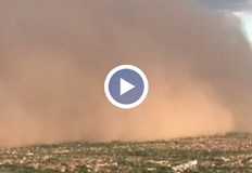 Огромна пясъчна буря покри няколко града в Съединените щатиКадри от