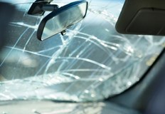 Жена издъхна след тежка катастрофа край село КомунигаПътничка в лек