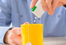 Те се произвеждат от химикали в лаборатории неща които