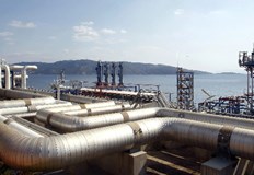 Страната е увеличила покупките на втечнен природен газ от други държави Гърция е намалила