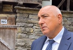 Политиката на предишното правителство ще доведе до фалит на страната