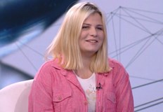 Освен белезите във формата на сърце Теодора има и белег