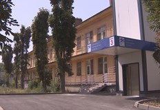 Няма изписани ученици с хранително отравянеОще 4 деца от Спортното училище