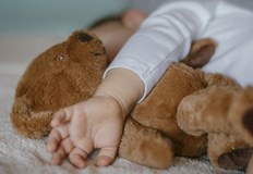 70 от децата гледат телевизия ползват компютър или телефон два