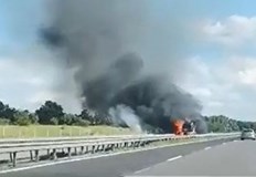 Движението се осъществява само в изпреварваща лентаДвижението по АМ Тракия